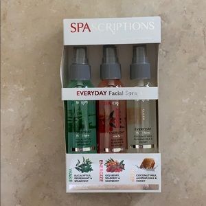 2 SpaScriptions Facial Moisturizing Mist